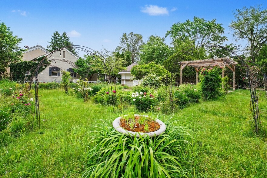 More Photos Of 24460 Adams Rd, South Bend Restaurant For Sale