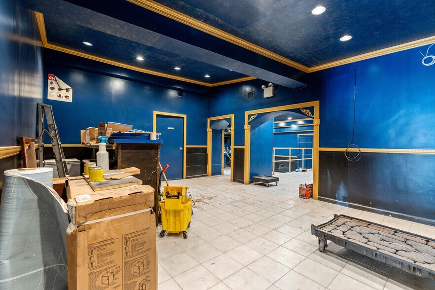 More Photos Of 492 Bay St, Staten Island Storefront Retail Residential For Lease