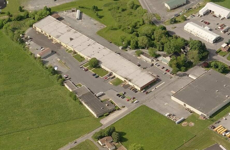 Primary Photo Of 129 Ashmore Dr, Leola Warehouse For Lease