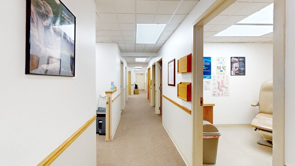 More Photos Of 5241 S Cicero Ave, Chicago Medical For Lease