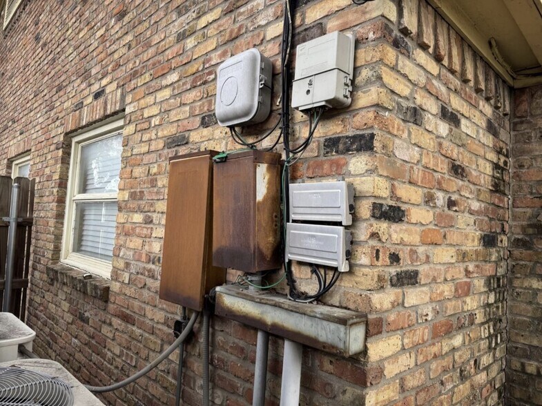 More Photos Of 2124 N 25th St, Waco Medical For Sale