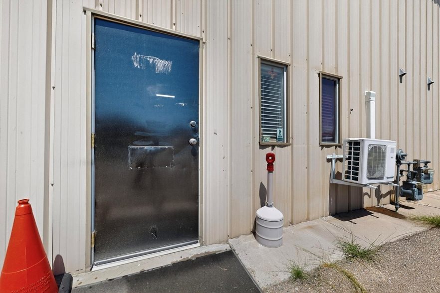 More Photos Of 7901 Ranchitos Loop NE, Albuquerque Service For Sale