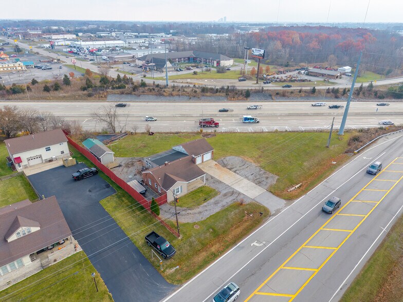 More Photos Of 4422 Hillegas Rd, Fort Wayne Flex For Sale