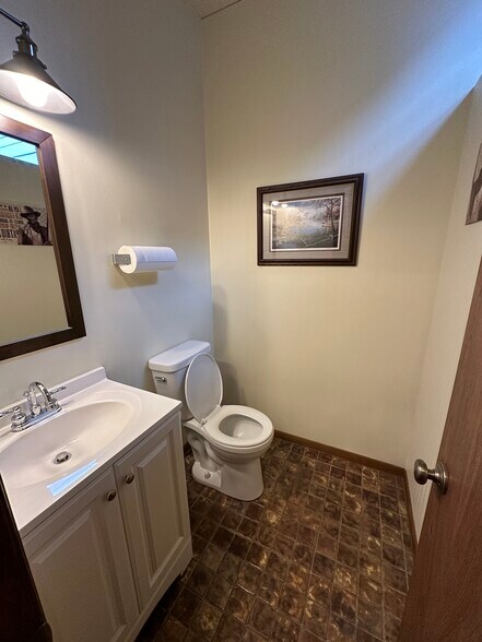 More Photos Of 62 Hamline Ave S, Saint Paul Freestanding For Lease