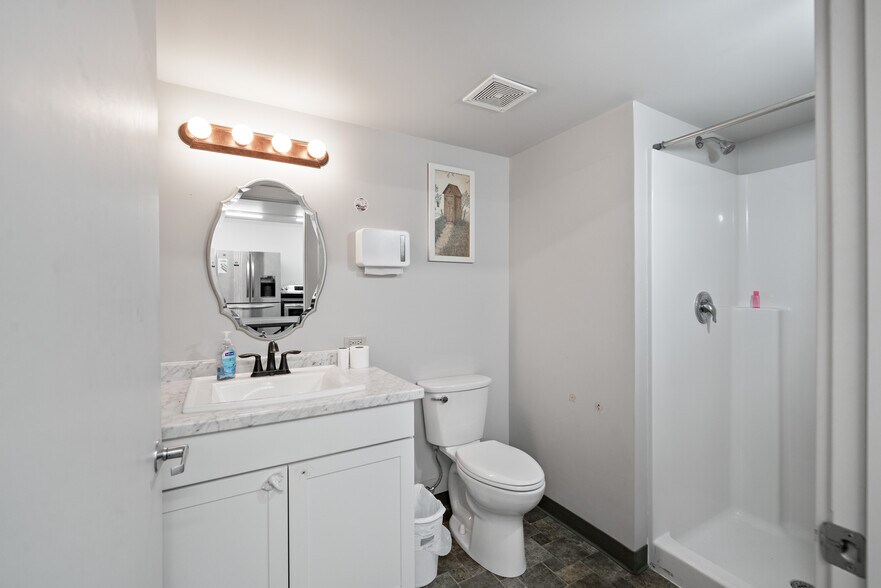 More Photos Of 7795 Thorpe Rd, Bozeman Industrial For Sale