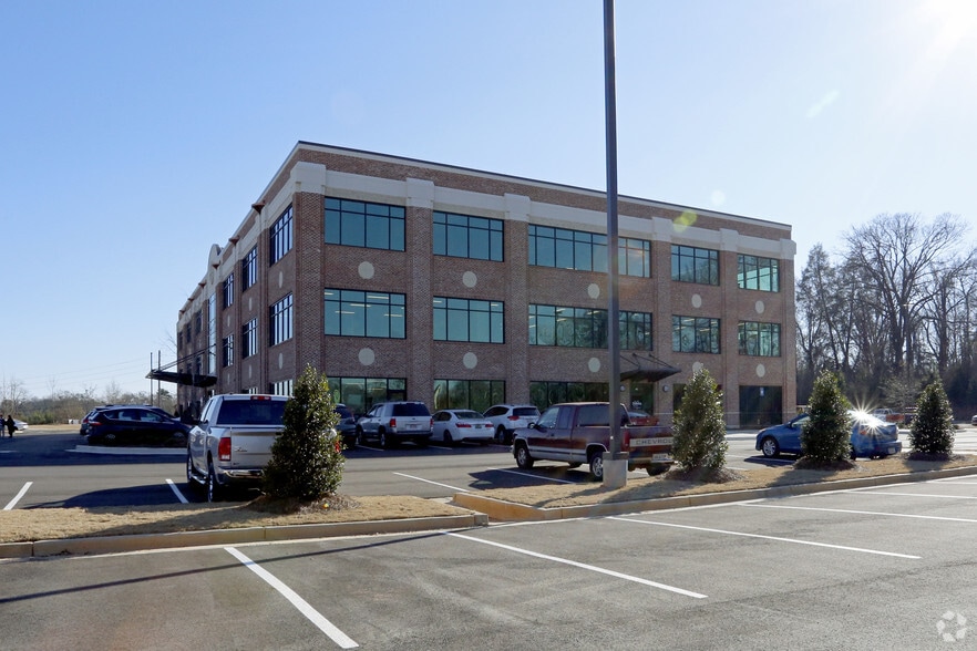 More Photos Of 1475 Jesse Jewell Pky NE, Gainesville Medical For Lease