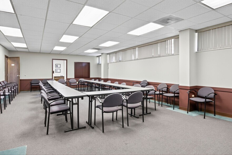 More Photos Of 1370 Dublin Rd, Columbus Office For Lease