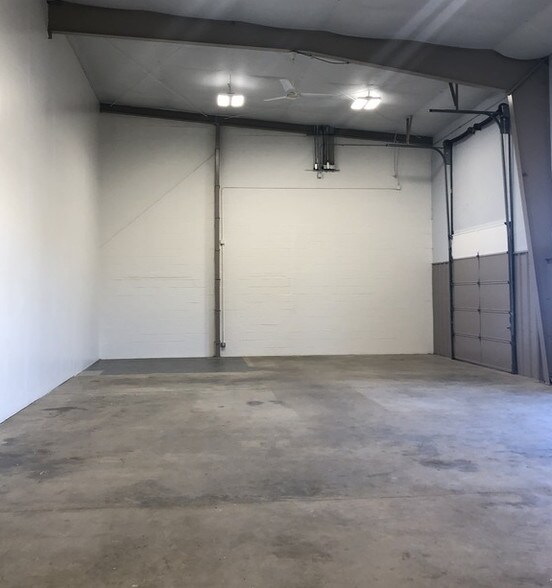 More Photos Of 22311 Shaw Rd, Sterling Office For Lease