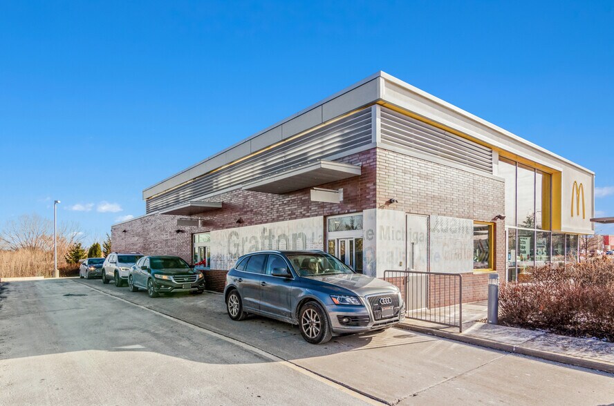 More Photos Of 2500 Washington St, Grafton Fast Food For Sale