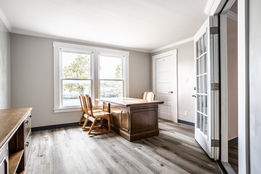 More Photos Of 7507 Michigan Rd, Indianapolis Daycare Center For Sale