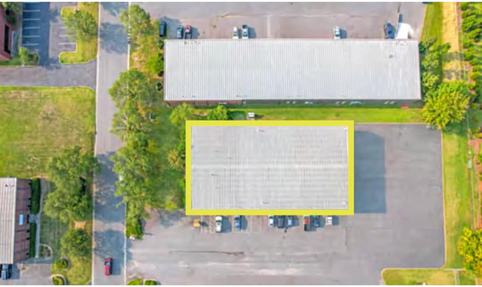 More Photos Of 3525 Centre Cir, Fort Mill Light Distribution For Sale
