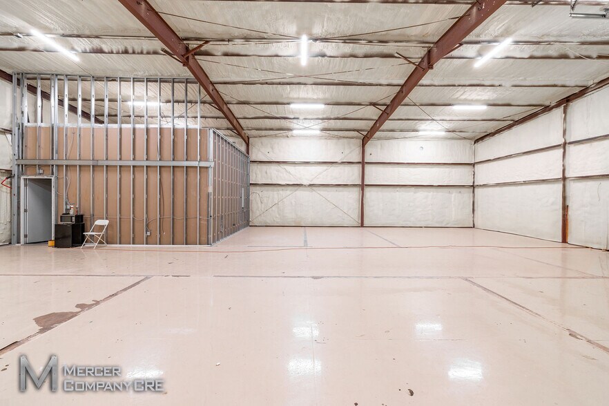 More Photos Of 240 Silver Ln, Edmond Warehouse For Sale