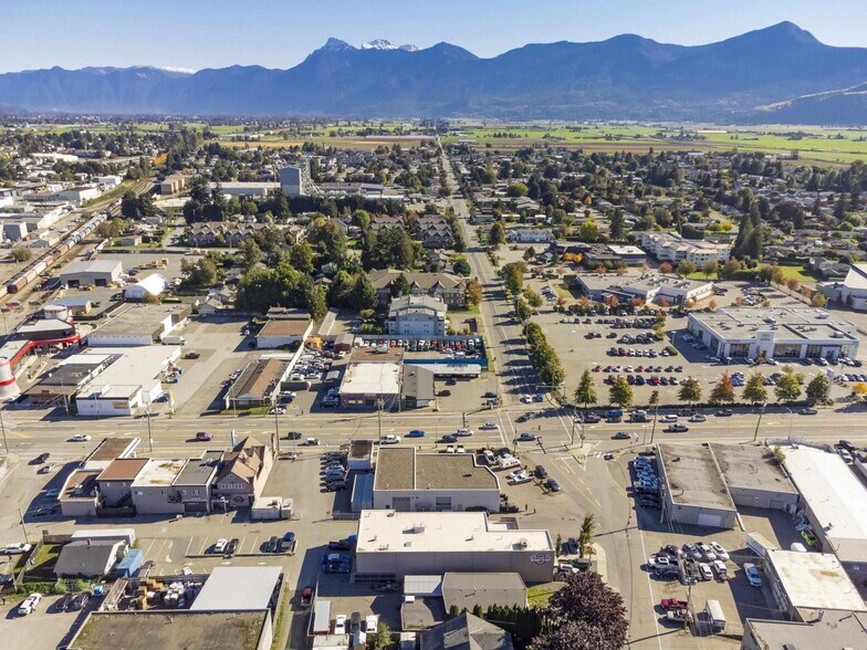 More Photos Of 45949 Rowat Av, Chilliwack Auto Repair For Sale