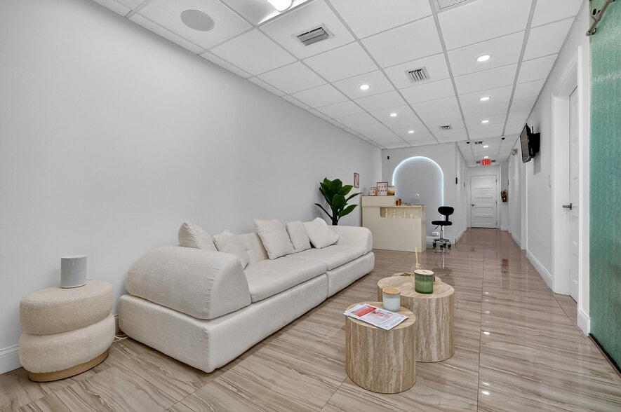 More Photos Of 201 N University Dr, Plantation Medical For Sale