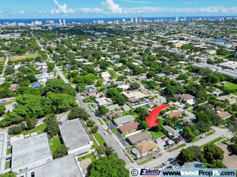 More Photos Of 404 NE 4th St, Pompano Beach Multifamily For Sale