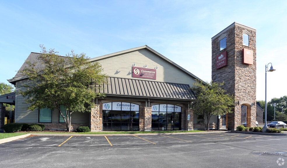 More Photos Of 12900-12960 W Bluemound Rd, Elm Grove General Retail For Lease