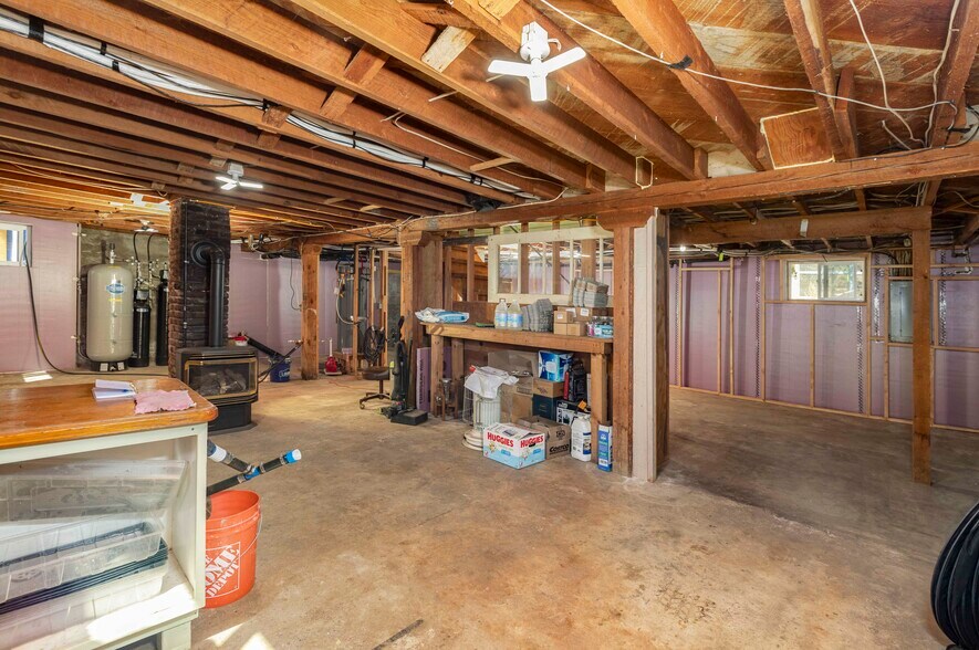 More Photos Of 18248 Redwood Hwy, Selma Apartments For Sale
