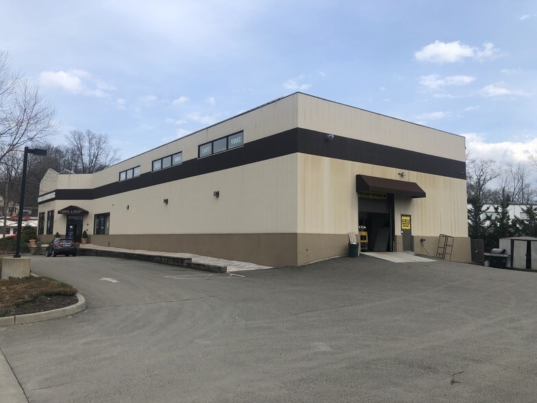 More Photos Of 267 Saw Mill River Rd, Elmsford Freestanding For Sale