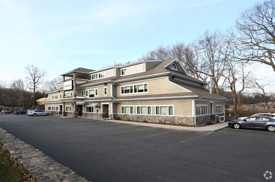 More Photos Of 265 Bic Dr, Milford Medical For Lease