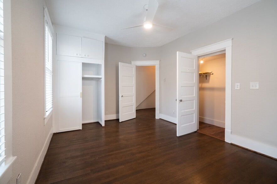 More Photos Of 5740-5742 Llano Ave, Dallas Apartments For Sale