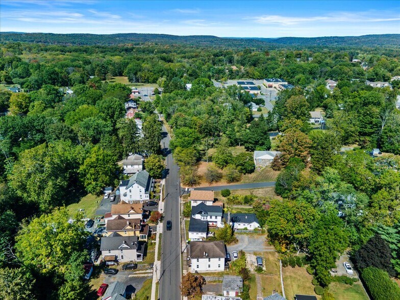 More Photos Of 412 N 8th St, Stroudsburg Apartments For Sale