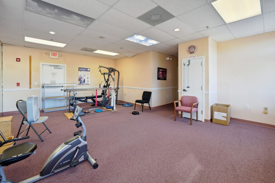 More Photos Of 1374 Whitehorse Hamilton Square Rd, Hamilton Medical For Sale