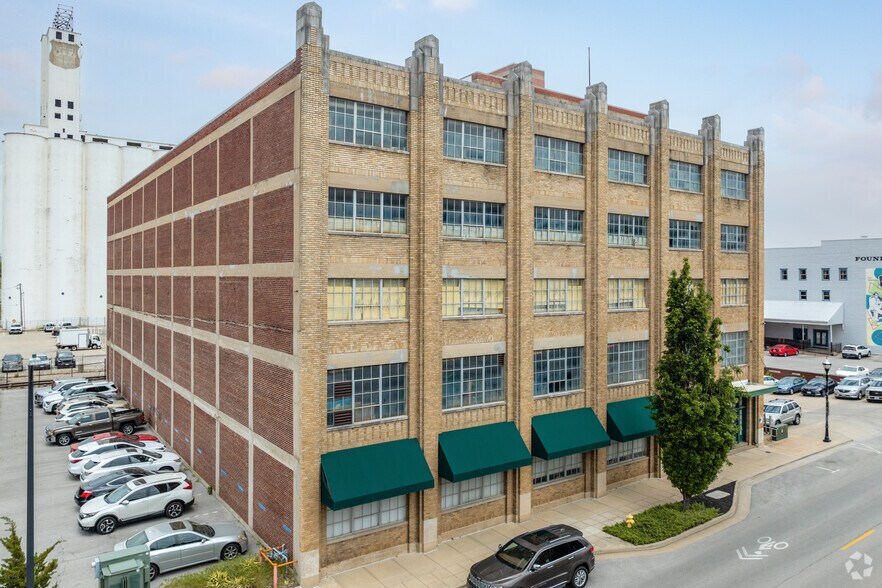 More Photos Of 309 E Water St, Springfield Warehouse For Sale