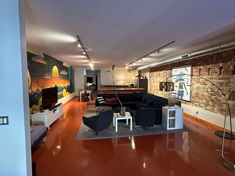 More Photos Of 28 N Lexington Ave, Asheville Storefront Retail Residential For Sale