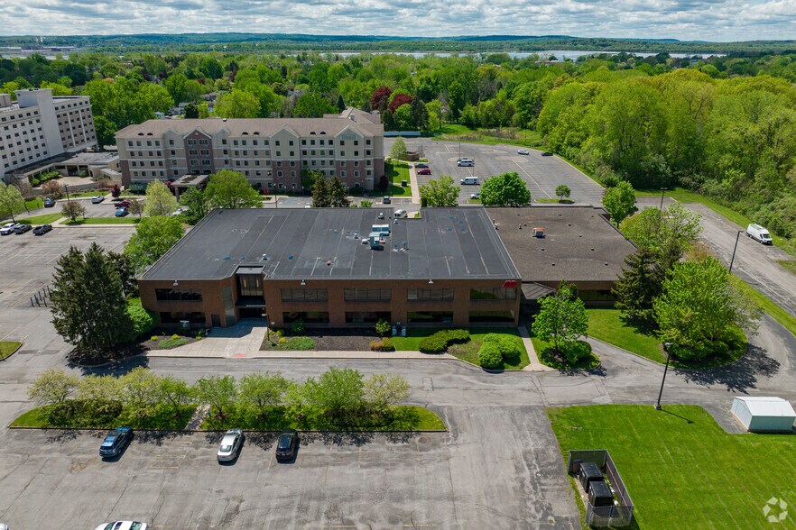 More Photos Of 445 Electronics Pky, Liverpool Office For Lease