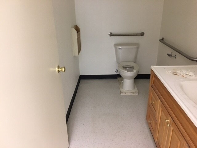 More Photos Of 8305 Hwy 71 W, Austin Storefront Retail Office For Lease