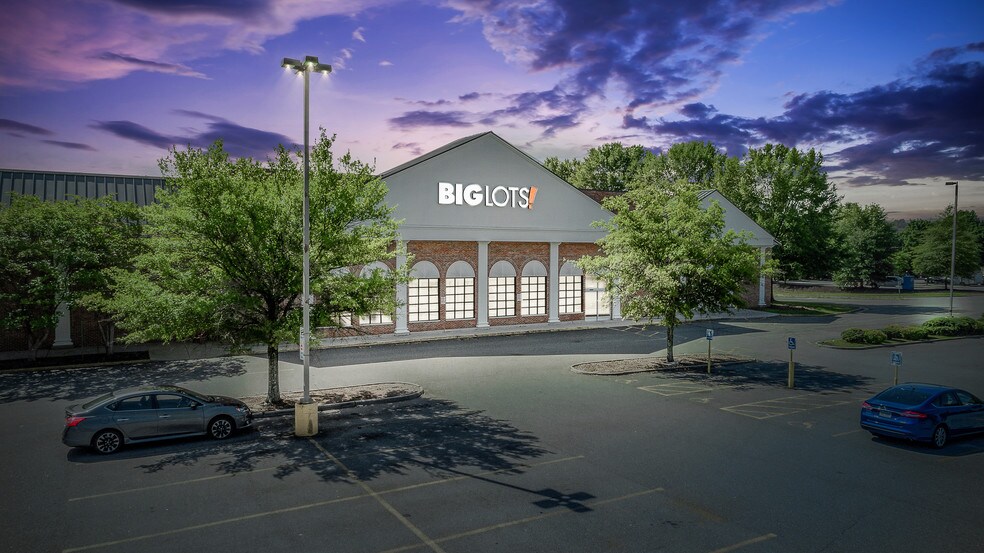 More Photos Of 590 Branchlands Blvd, Charlottesville Freestanding For Lease