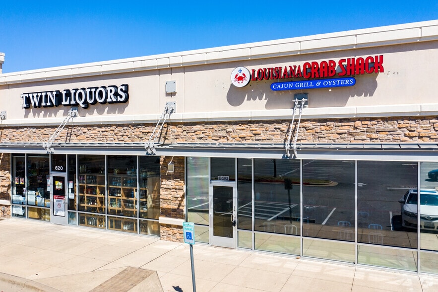 More Photos Of 2051 Gattis School Rd, Round Rock Unknown For Lease