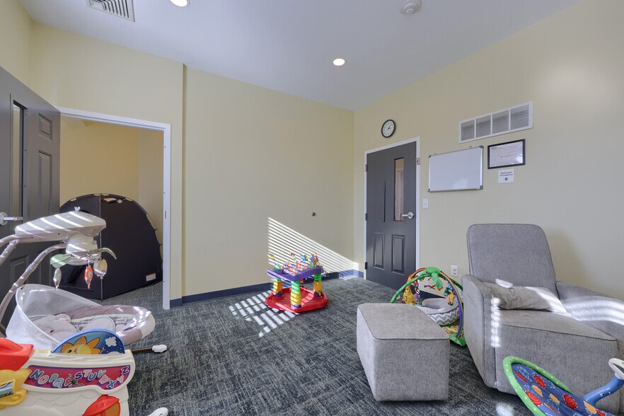 More Photos Of 121 Walnut Hill Rd, Millersville Religious Facility For Sale