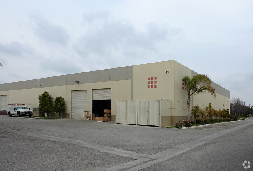 More Photos Of 1301 Maulhardt Ave, Oxnard Manufacturing For Lease