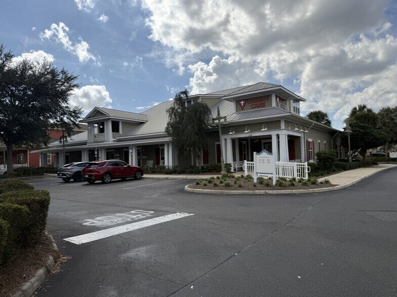 Primary Photo Of 910 Old Camp Rd, The Villages Medical For Sale