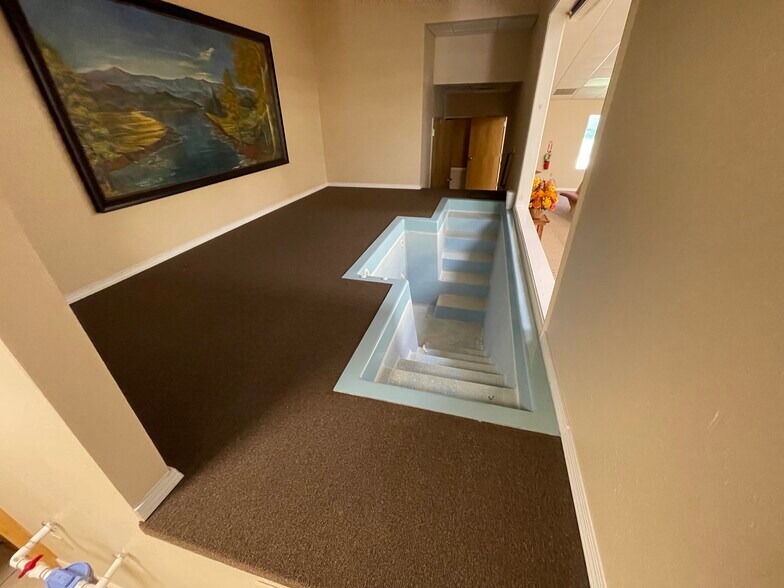 More Photos Of 501-599 Paris ave, Soper Religious Facility For Sale