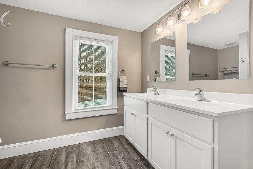 More Photos Of 4090 Old Town Rd, Huntingtown Flex For Sale