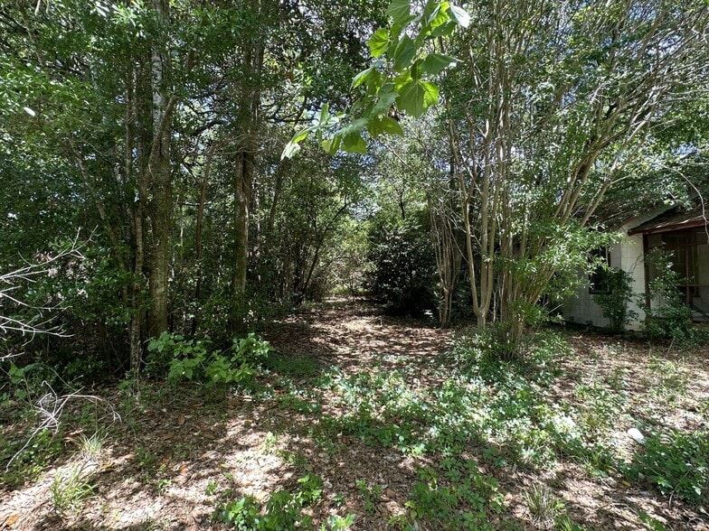 More Photos Of 2853/ 2861 Airport Rd, Crestview Land For Sale