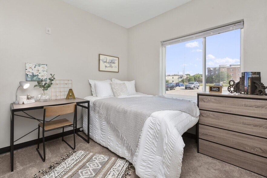 More Photos Of 482 Marion Rd, Oshkosh Apartments For Sale