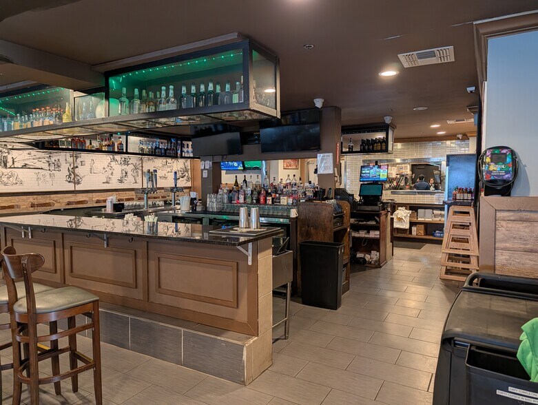 More Photos Of 1062 Main St, Holden Restaurant For Sale