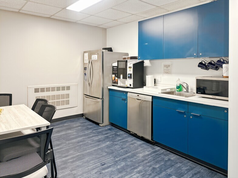 More Photos Of 2125 11th Av, Regina Coworking Space