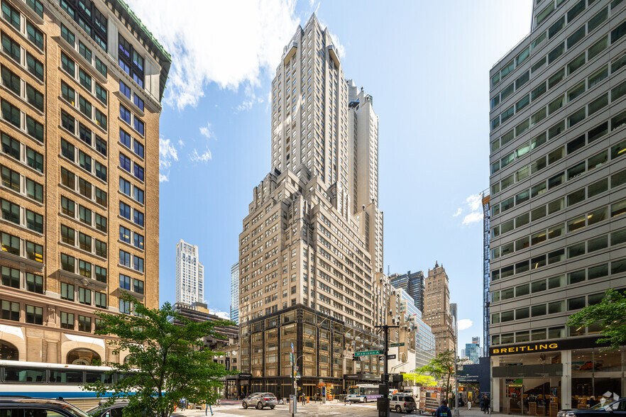 Primary Photo Of 595 Madison Ave, New York Office For Lease