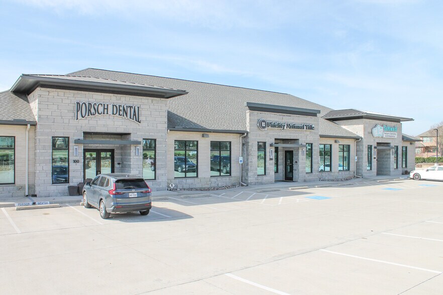 More Photos Of 2006 W Campbell Rd, Garland Medical For Sale