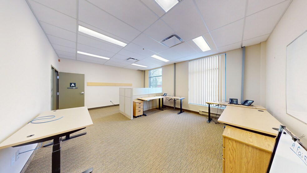 More Photos Of 3750 Boul Du Royaume, Saguenay Office For Lease