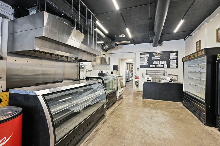 More Photos Of 220 N Main St, Bryan Storefront For Sale