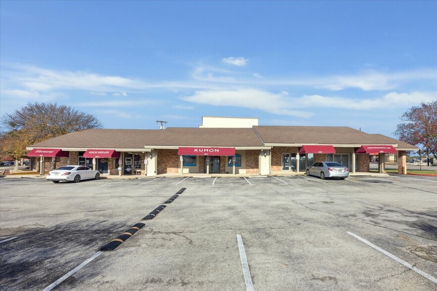 Primary Photo Of 3529-3539 Oakgate Dr, San Antonio Freestanding For Lease