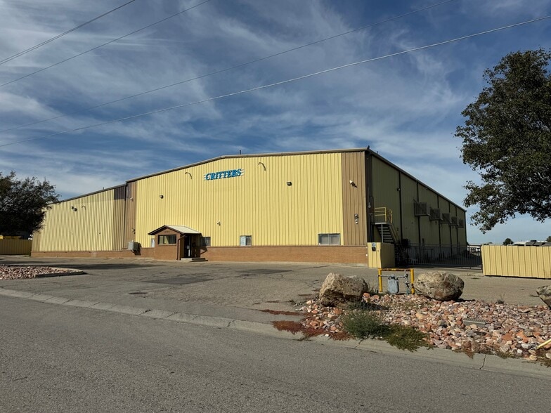 More Photos Of 4196 Farm Rd, West Jordan Warehouse For Sale