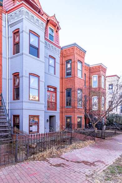 More Photos Of 409 Constitution Ave NE, Washington Multifamily For Sale