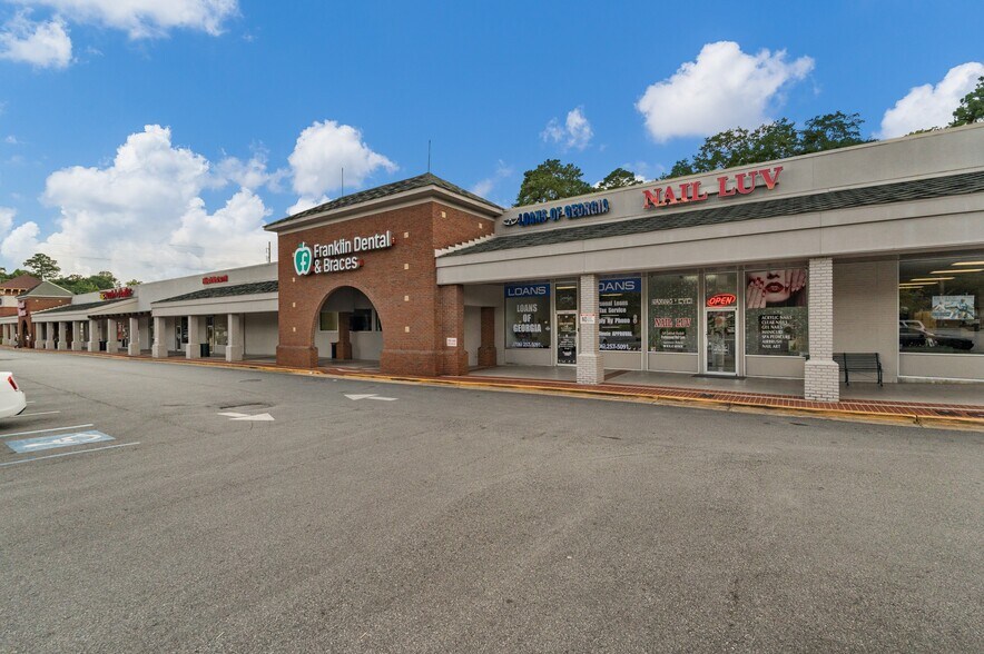 More Photos Of 4519 Woodruff Rd, Columbus General Retail For Lease