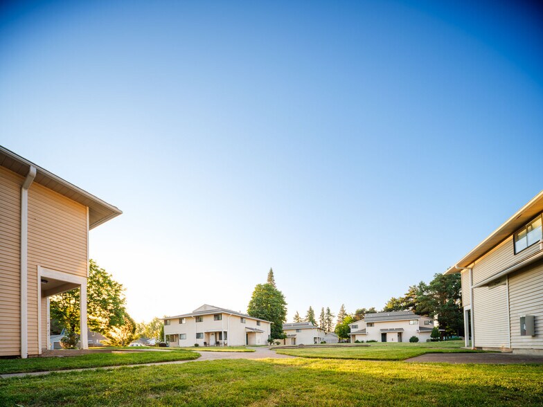 More Photos Of 2540-2594 Lee St SE, Salem Apartments For Sale